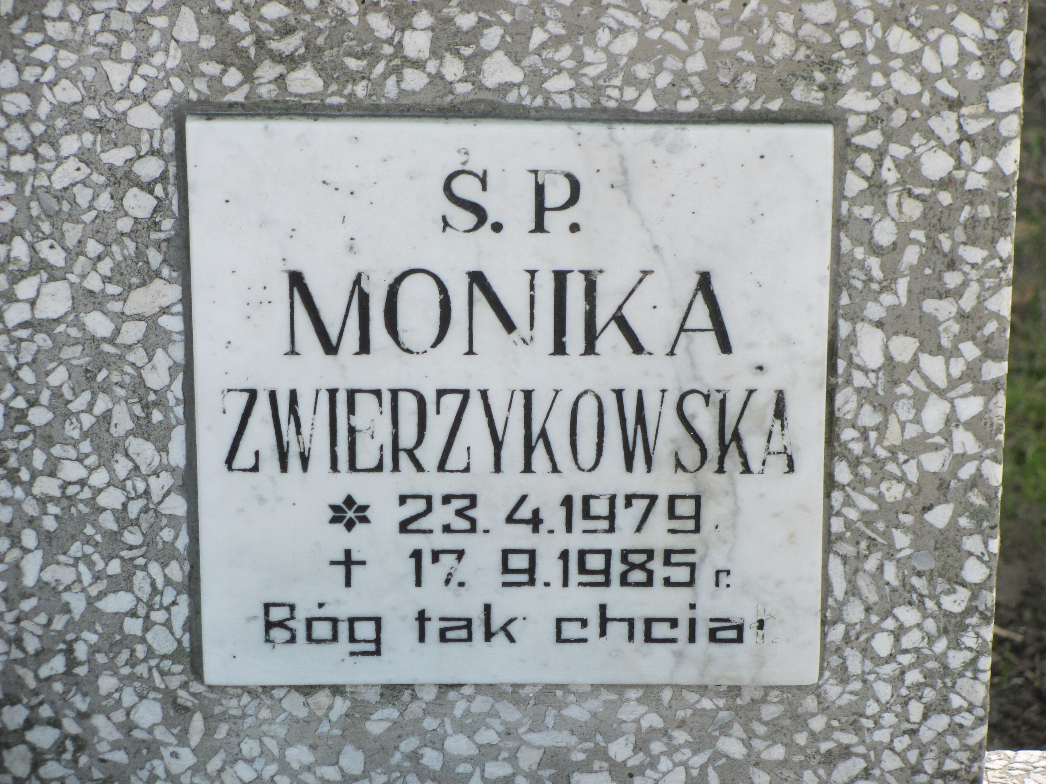 Monika Zwierzykowska 1979 Inowrocław Parafialny - Grobonet - Wyszukiwarka osób pochowanych