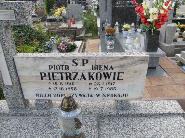 Irena Pietrzak 1917 Inowrocław - Grobonet - Wyszukiwarka osób pochowanych