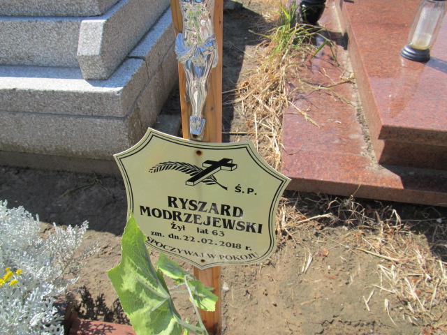 Grażyna Modrzejewska 1957 Inowrocław - Grobonet - Wyszukiwarka osób pochowanych