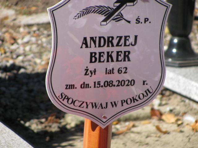 Grób Andrzej Beker