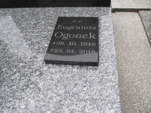 Krzysztof Ogonek 1978 Inowrocław - Grobonet - Wyszukiwarka osób pochowanych