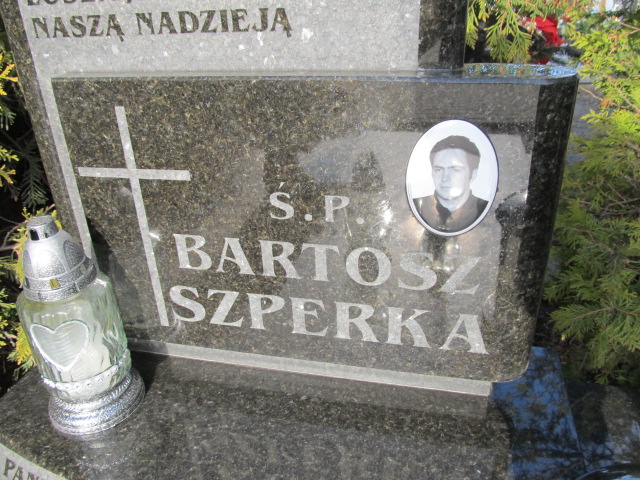 Bartosz Szperka 1980 Inowrocław - Grobonet - Wyszukiwarka osób pochowanych